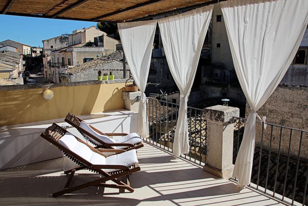 Trinasicula Ragusa Ibla Zimmer foto