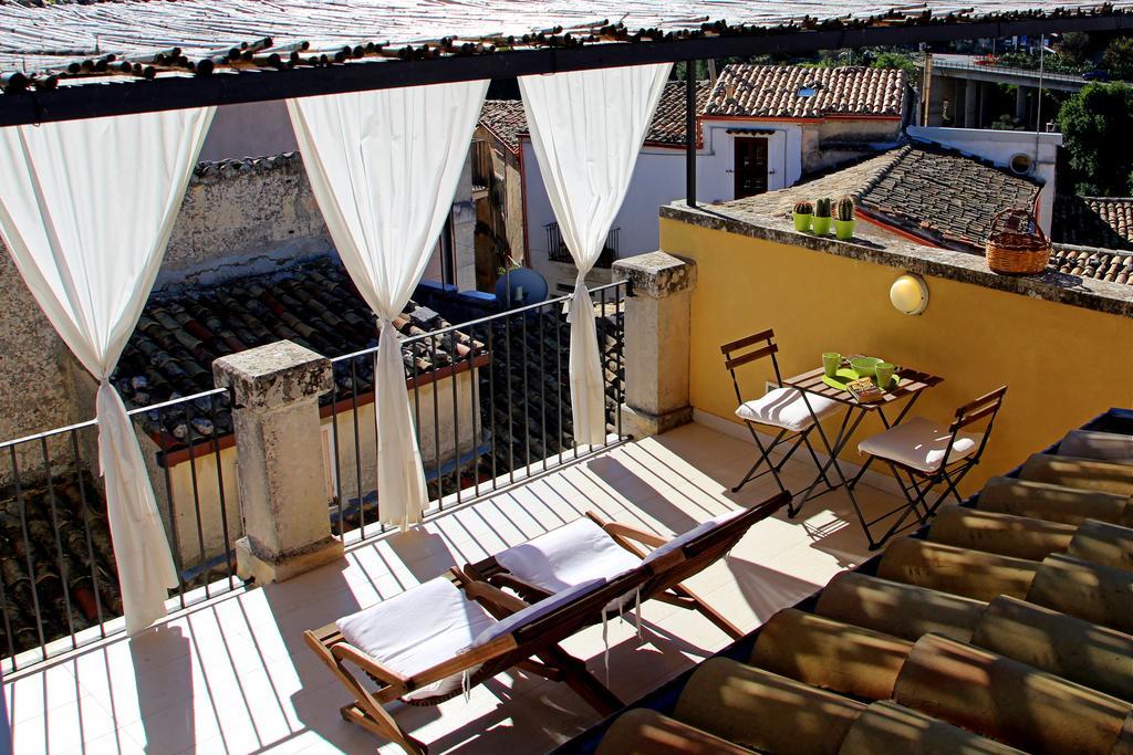 Trinasicula Ragusa Ibla Zimmer foto